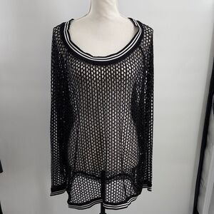 NWT Torrid 3 black mesh long-sleeved top with white striped trim